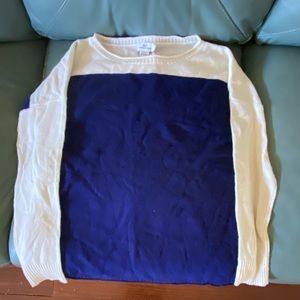 Blue and white Vineyard Vines sweater. XL, new with tags!  Perfect for layering!